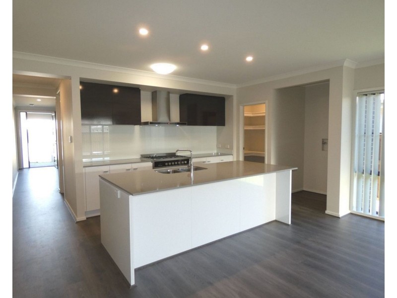 22 Yatala Street, Pimpama QLD 4209