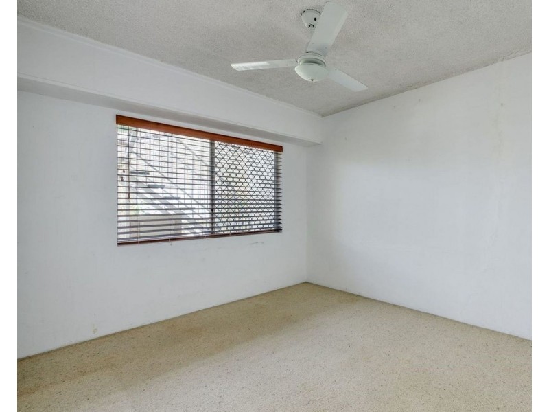 1/6 Vernia Place, Biggera Waters QLD 4216