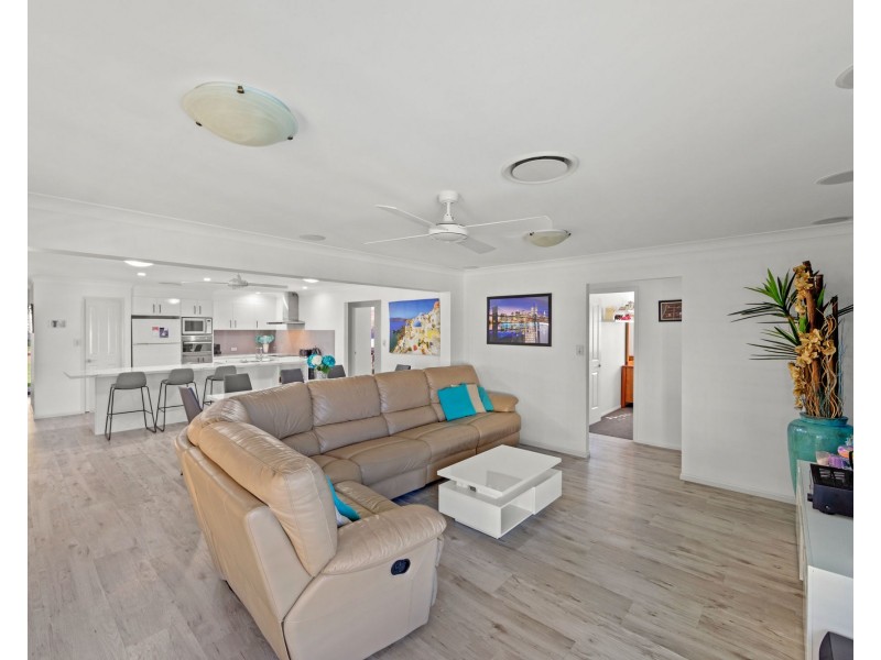 13 Silkwood Way, Molendinar QLD 4214