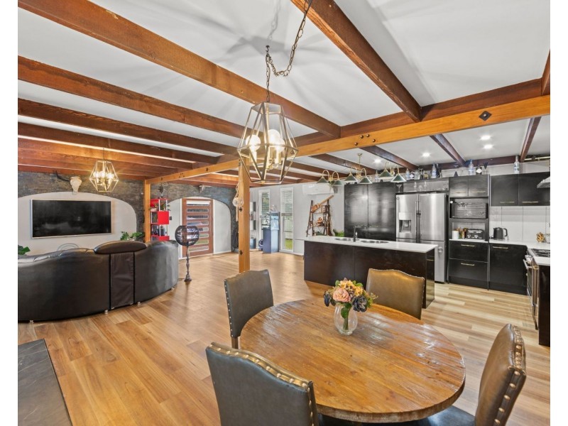 108 Hansford Road, Coombabah QLD 4216