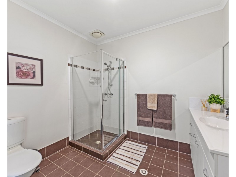 11 Helidon Grove, Ormeau QLD 4208