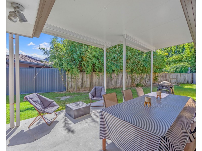37 Lavinia Street (33 Tecoma St), Southport QLD 4215
