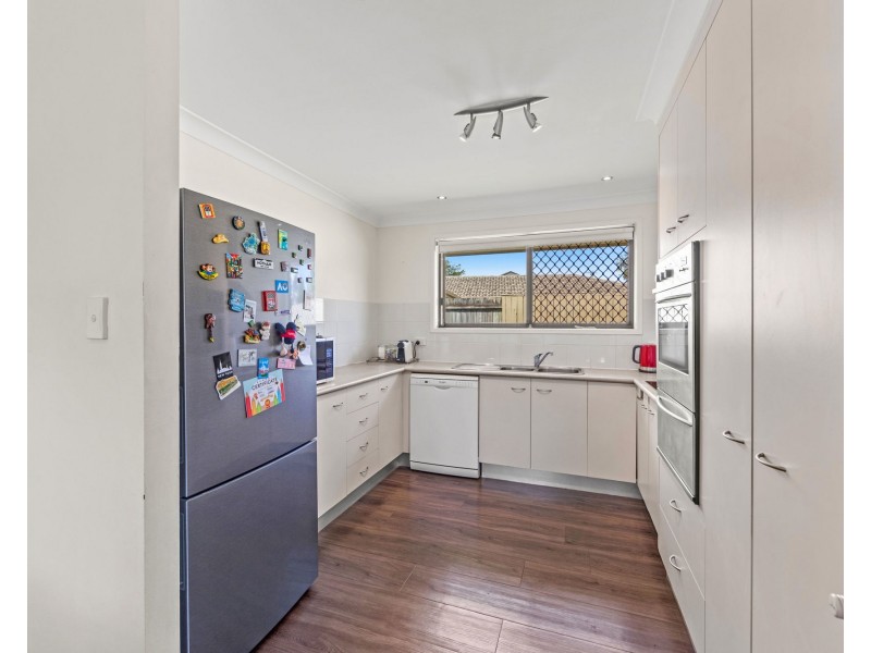 37 Lavinia Street (33 Tecoma St), Southport QLD 4215