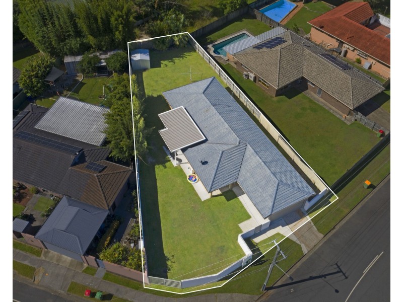 37 Lavinia Street (33 Tecoma St), Southport QLD 4215