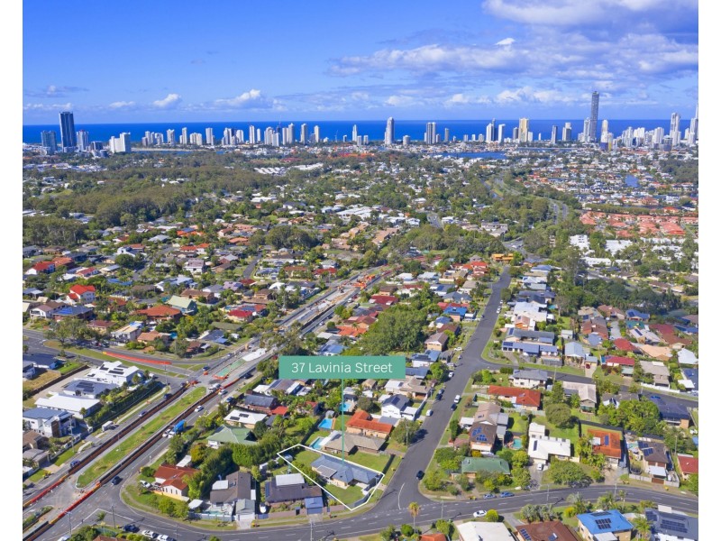 37 Lavinia Street (33 Tecoma St), Southport QLD 4215