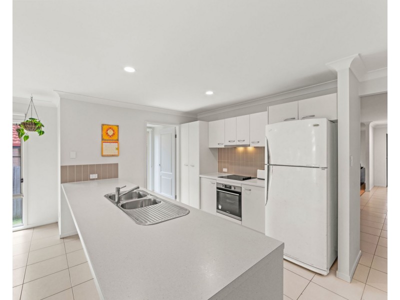 34 Myrtle Avenue, Ormeau QLD 4208