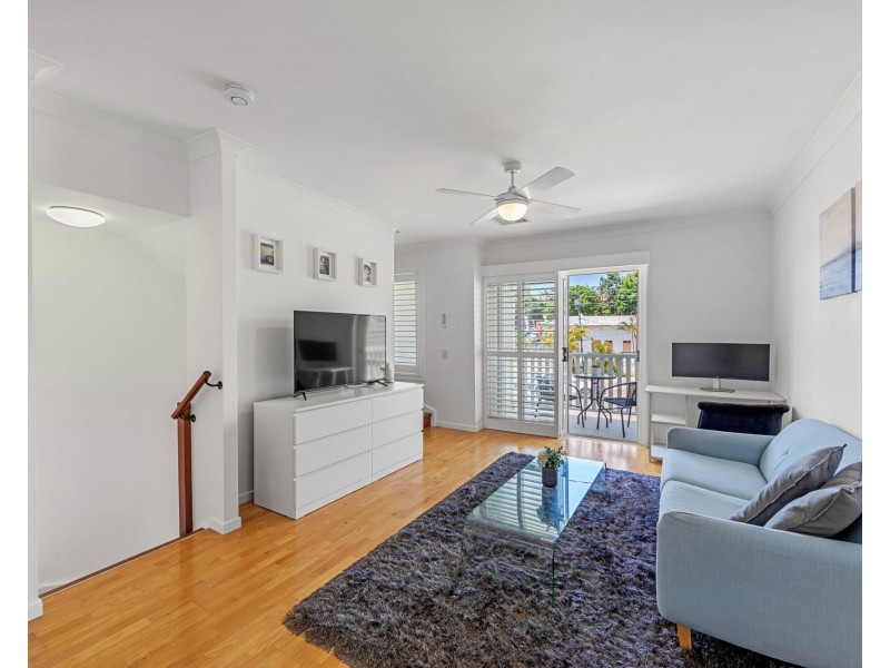 5 Crump Street, Holland Park West QLD 4121