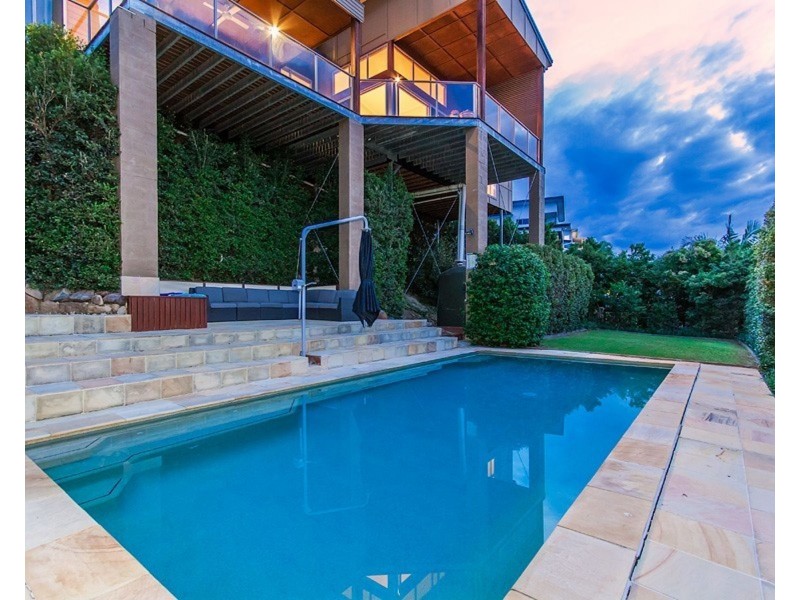 13 Barton Street, Reedy Creek QLD 4227