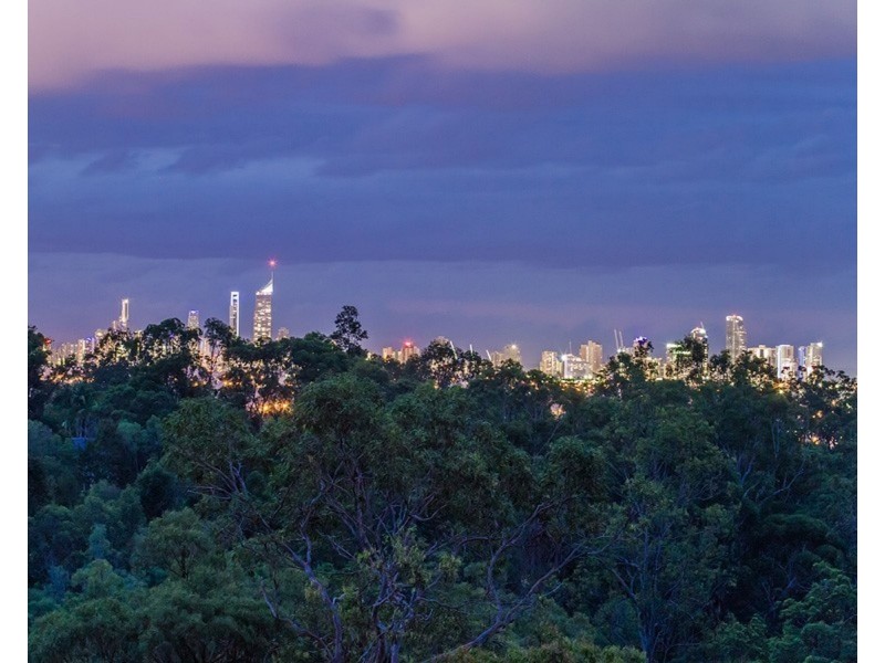 13 Barton Street, Reedy Creek QLD 4227