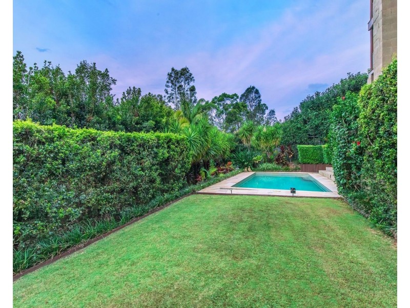 13 Barton Street, Reedy Creek QLD 4227