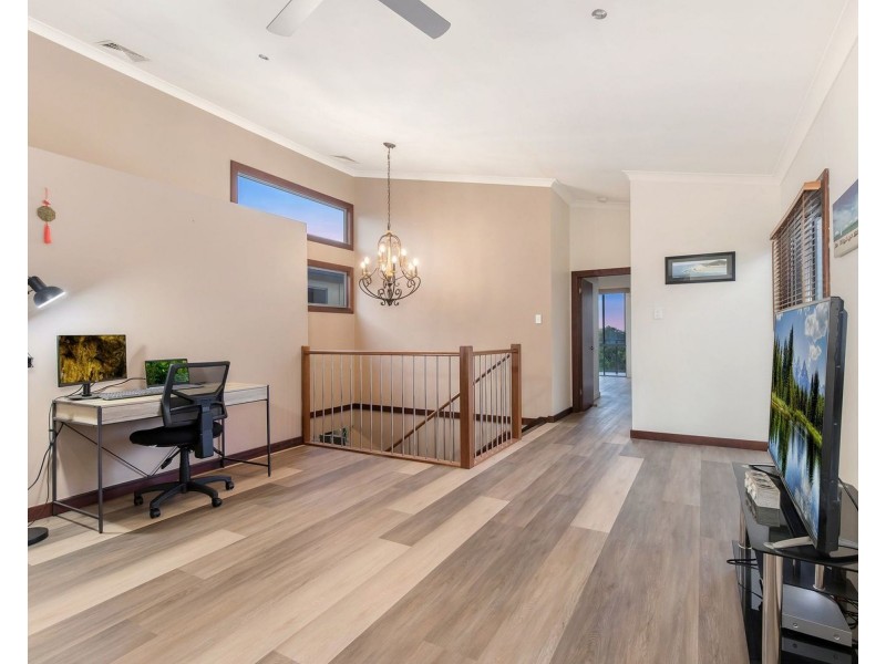 13 Barton Street, Reedy Creek QLD 4227