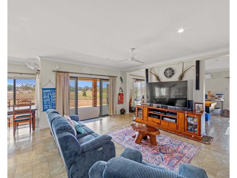 113-129 Loganlea Road, Loganlea QLD 4131