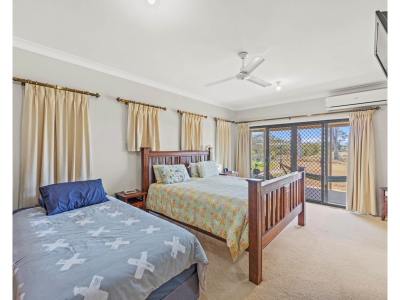 113-129 Loganlea Road, Loganlea QLD 4131