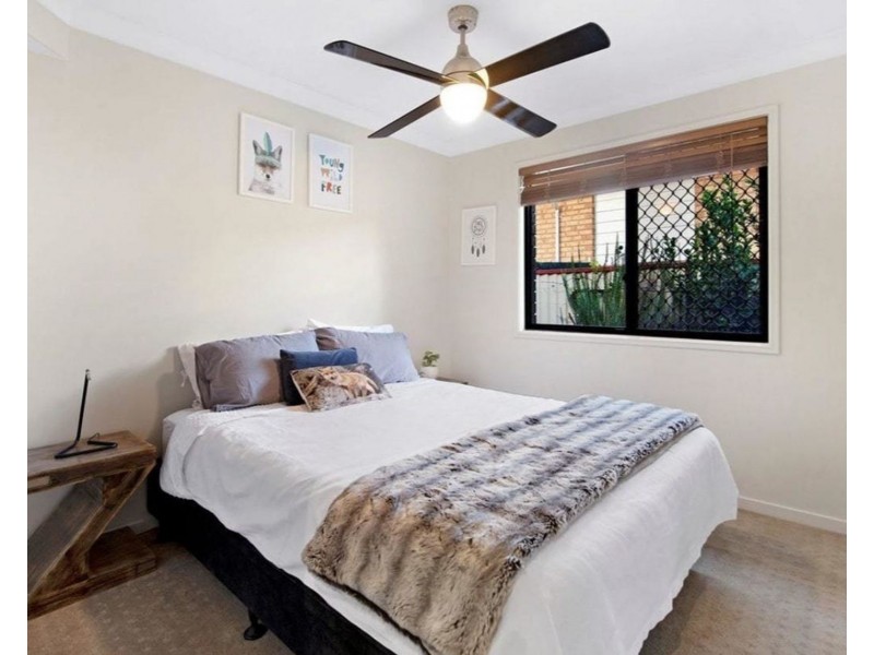 1/13 Ash Court, Arundel QLD 4214