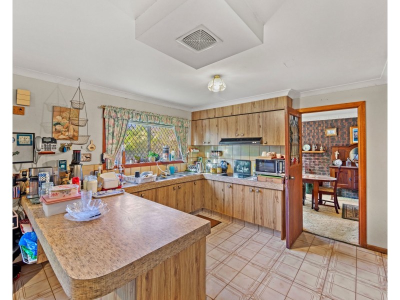 19 The Mores, Nerang QLD 4211