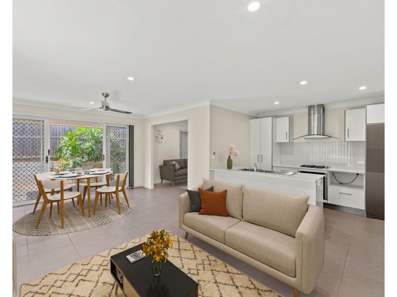 15 Fitzpatrick Circuit, Augustine Heights QLD 4300