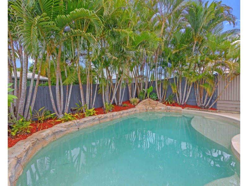 2 Inverness Court, Nerang QLD 4211