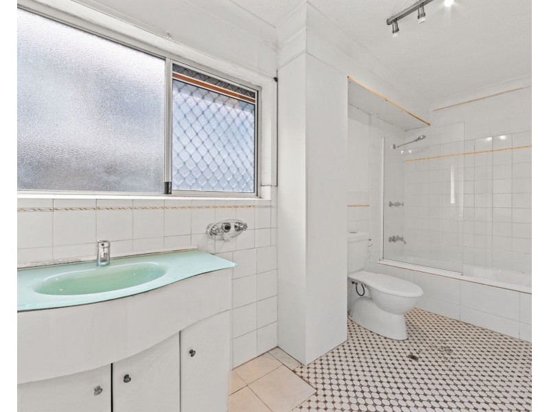2/91 Queen Street, Southport QLD 4215