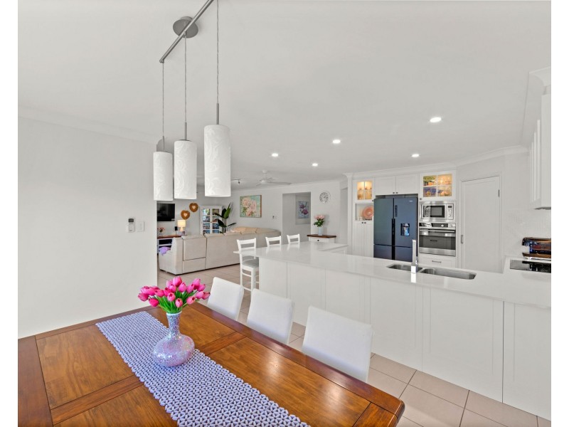 6 Silkwood Way, Molendinar QLD 4214