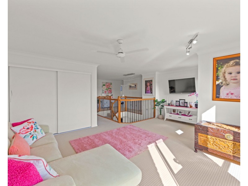 6 Silkwood Way, Molendinar QLD 4214