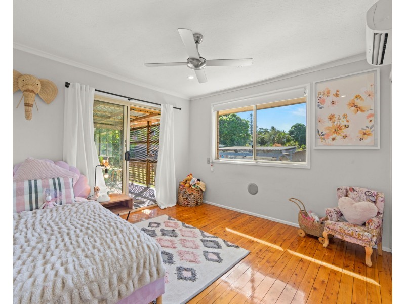 17 Paradise Street, Nerang QLD 4211