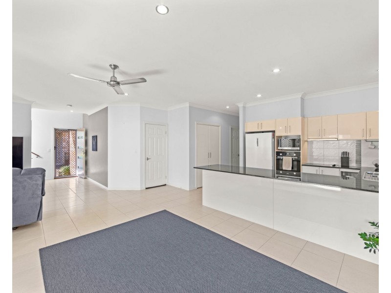 4/7 Castello Circuit, Varsity Lakes QLD 4227