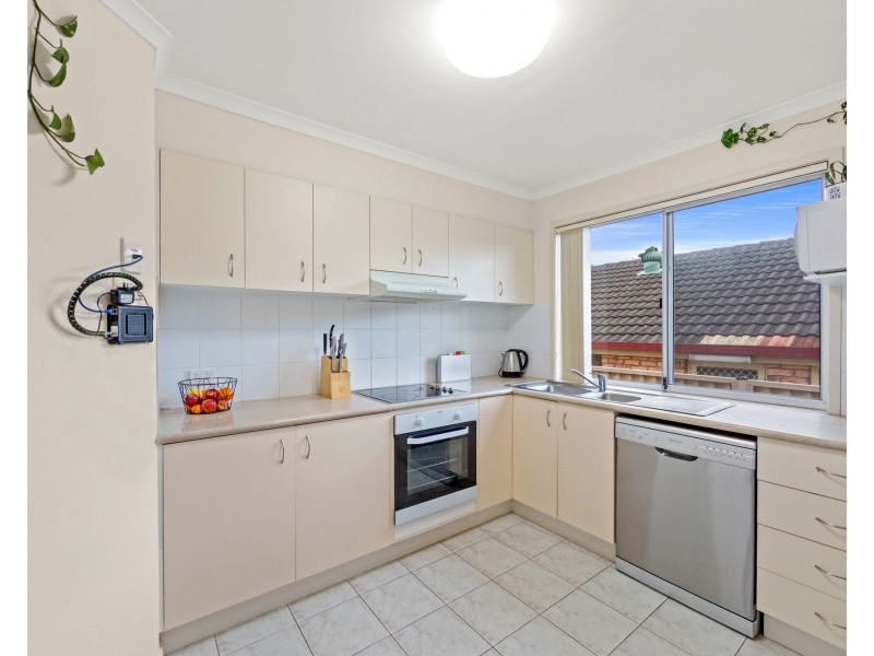 6/10-12 Lancaster Court, Nerang QLD 4211