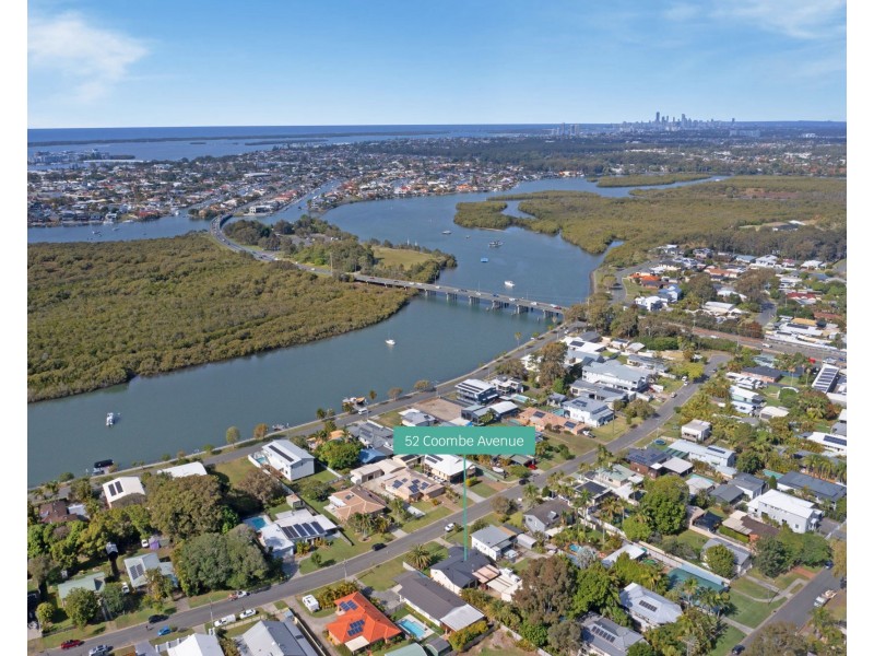 52 Coombe Avenue, Hope Island QLD 4212
