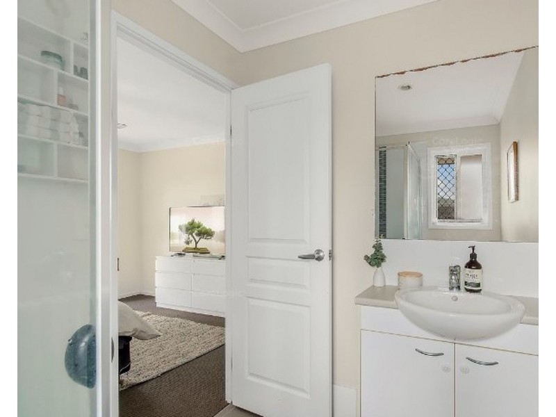 5 Gordon Drive, Upper Coomera QLD 4209