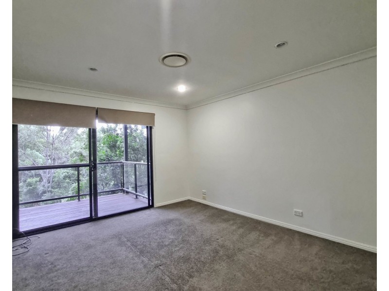 20/2 Ridgeline Way, Highland Park QLD 4211
