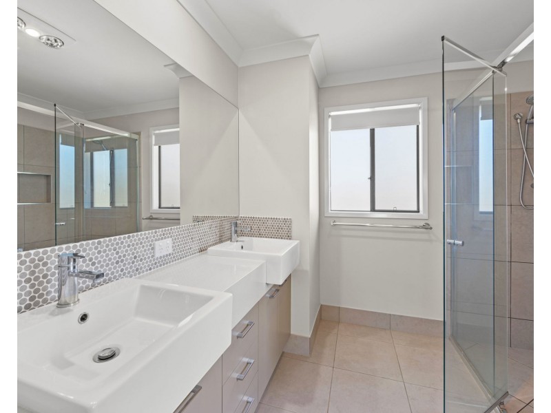 17 Coorong Street, Coomera QLD 4209
