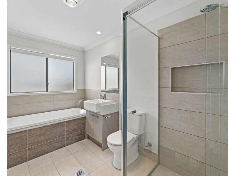 17 Coorong Street, Coomera QLD 4209