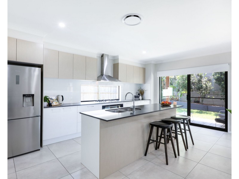 17 Coorong Street, Coomera QLD 4209