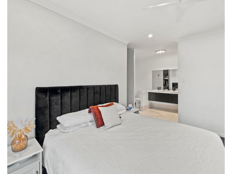 18-26 Dellcal Place, Tamborine QLD 4270