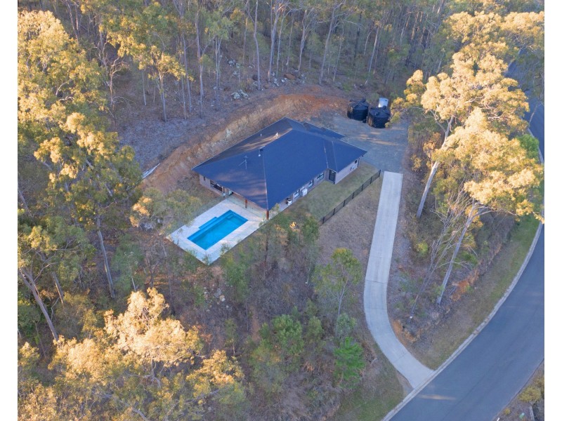 18-26 Dellcal Place, Tamborine QLD 4270