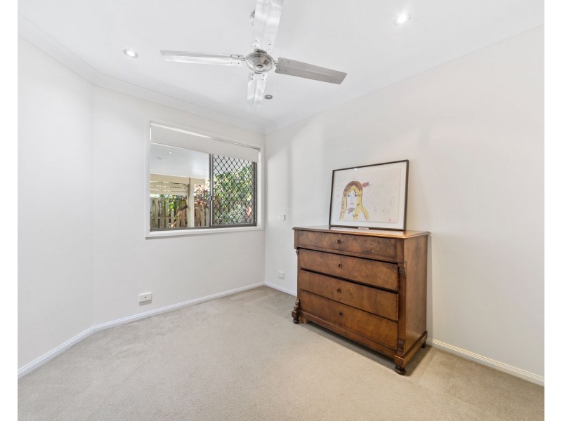 5 Augusta Court, Coombabah QLD 4216