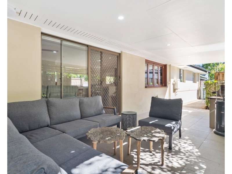 5 Augusta Court, Coombabah QLD 4216