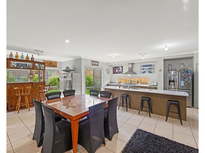 4 Picnic Creek Drive, Coomera QLD 4209
