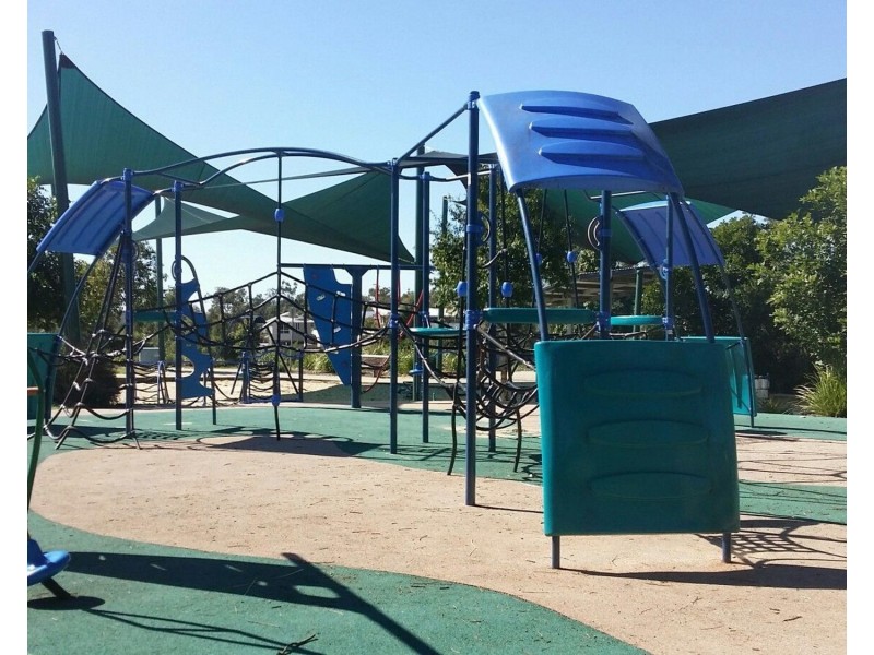 4 Picnic Creek Drive, Coomera QLD 4209