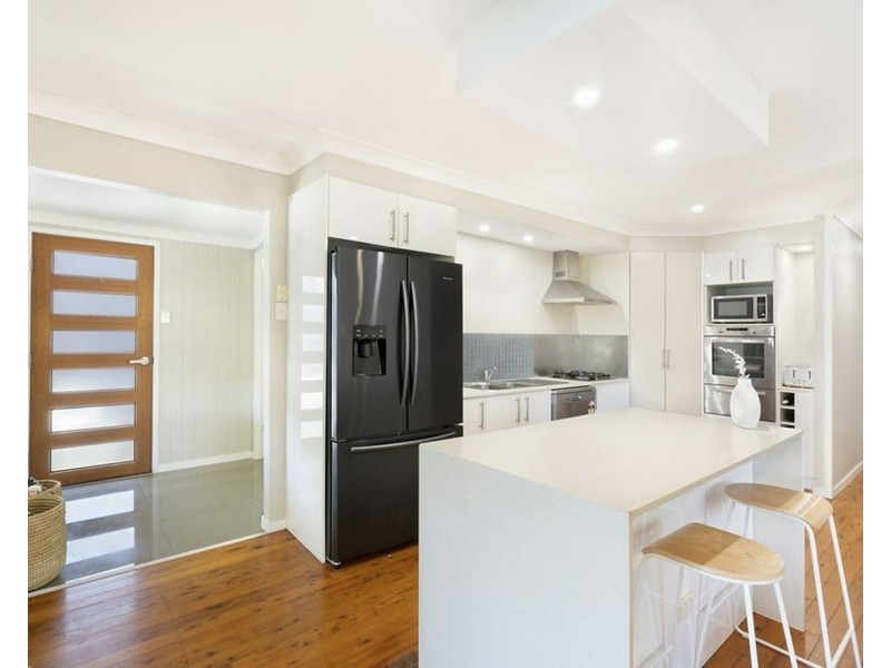 34 Eileen Avenue, Southport QLD 4215