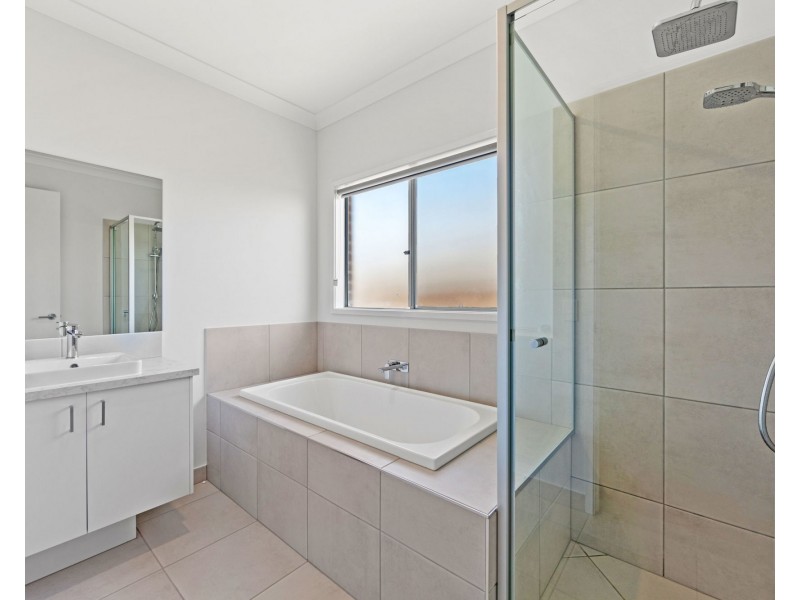 44 Hyde Drive, Yarrabilba QLD 4207