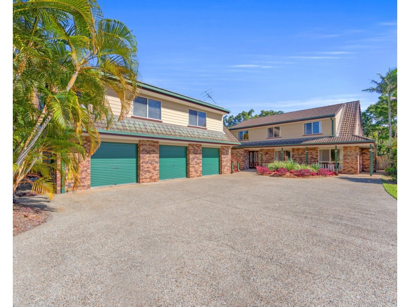 22 Prenzlau Crest, Windaroo QLD 4207
