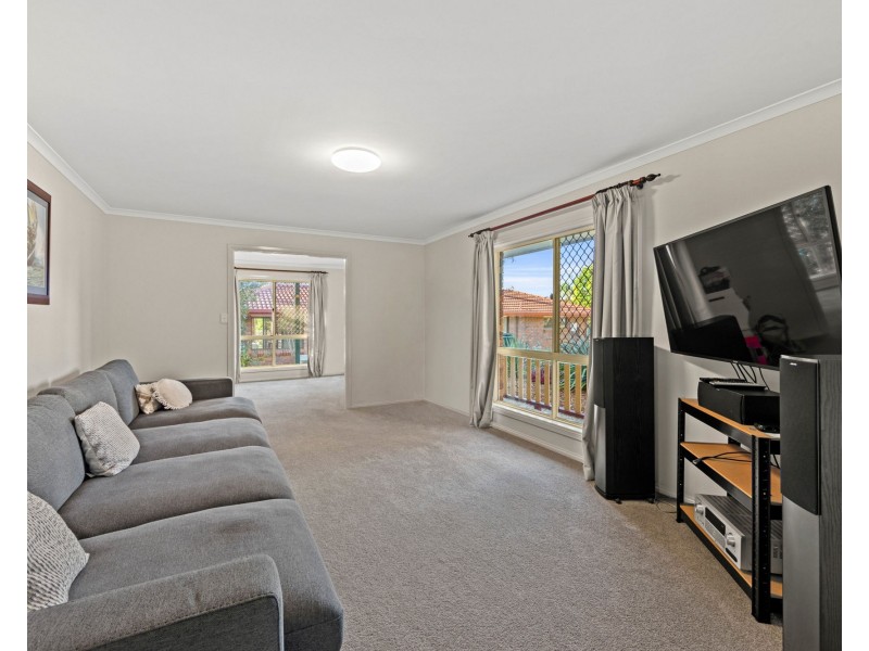 22 Prenzlau Crest, Windaroo QLD 4207