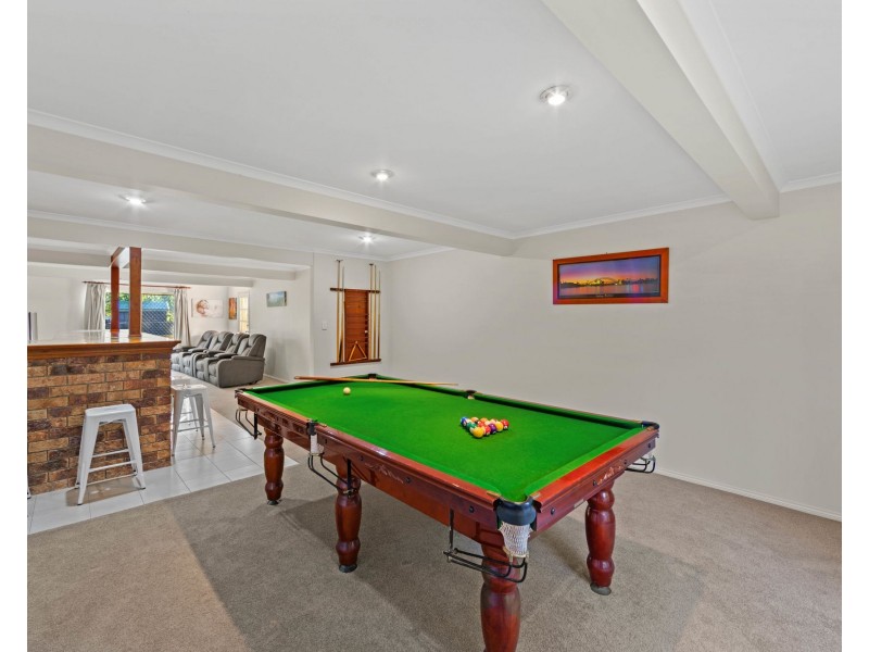22 Prenzlau Crest, Windaroo QLD 4207