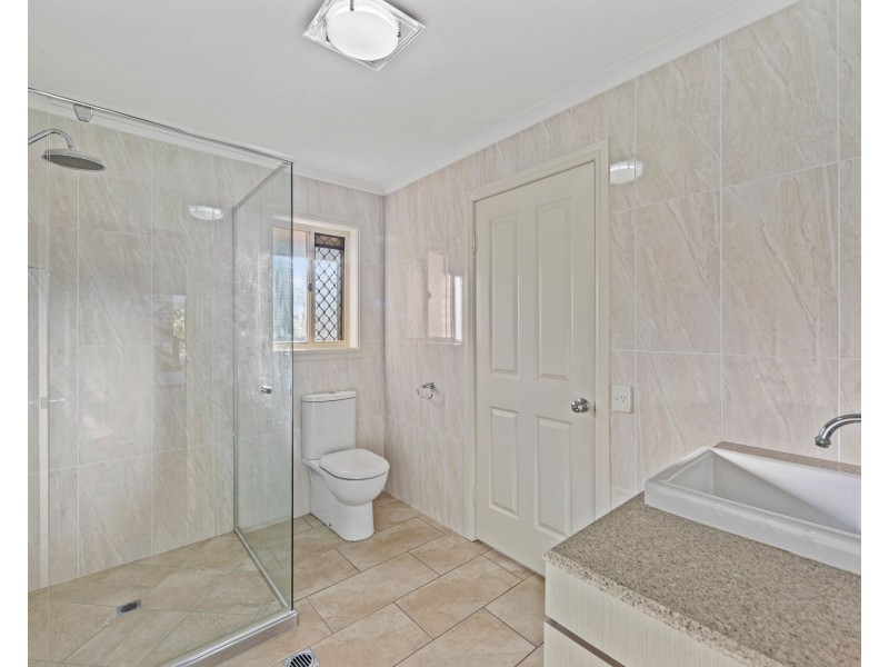 22 Prenzlau Crest, Windaroo QLD 4207