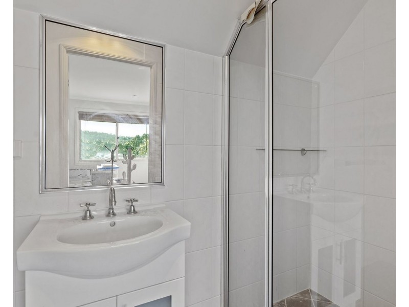 22 Prenzlau Crest, Windaroo QLD 4207