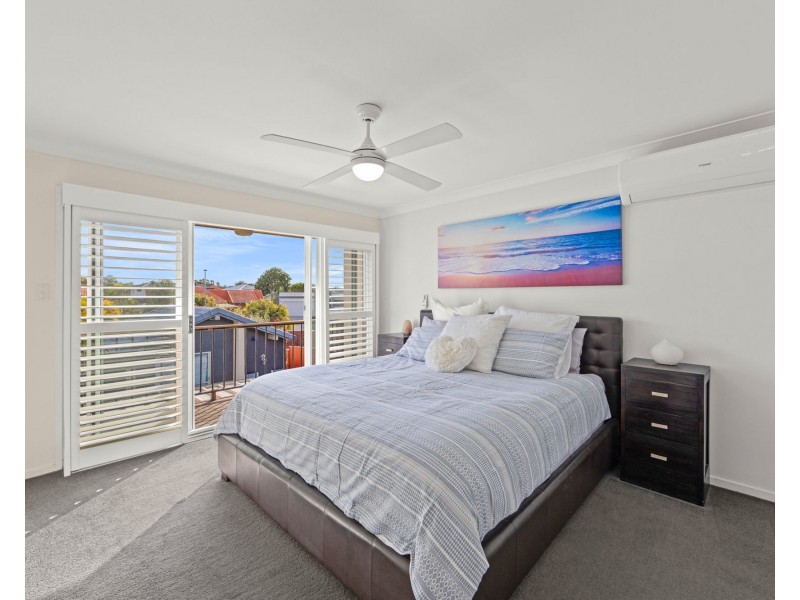 3 Tari Court, Runaway Bay QLD 4216