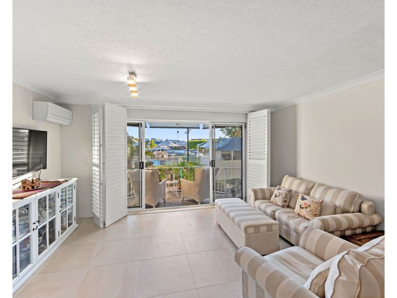 9/6 Back Street, Biggera Waters QLD 4216