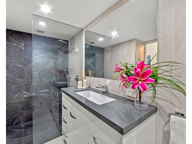 9/6 Back Street, Biggera Waters QLD 4216