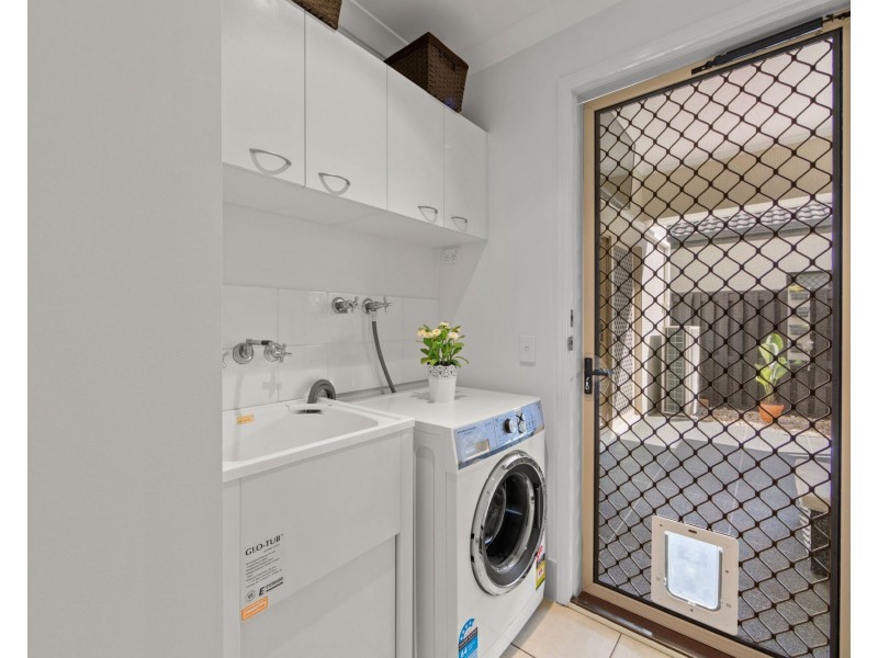 8 Bergamo Drive, Varsity Lakes QLD 4227